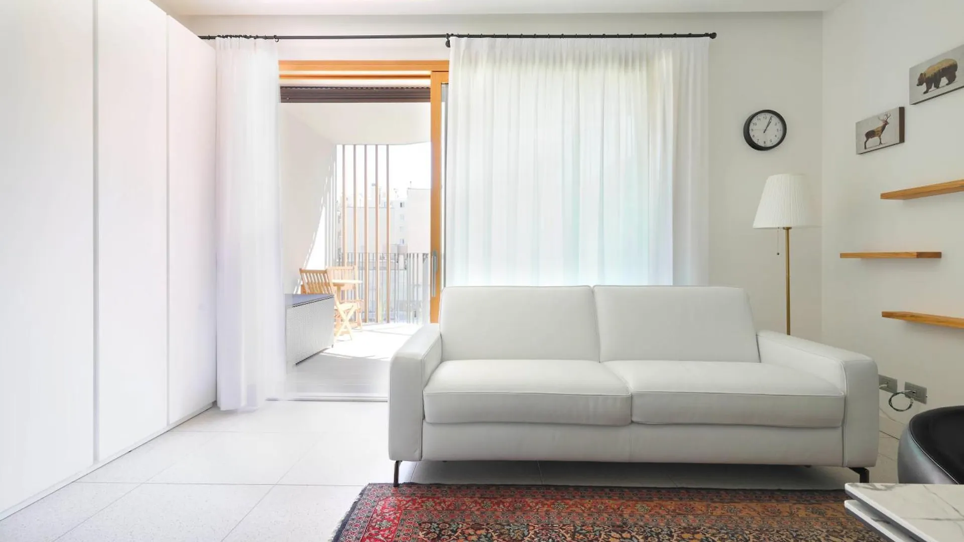 Casa vacanze Luxury Apartment Con Terrazza, Palestra, Cowork & Box Privato Milano