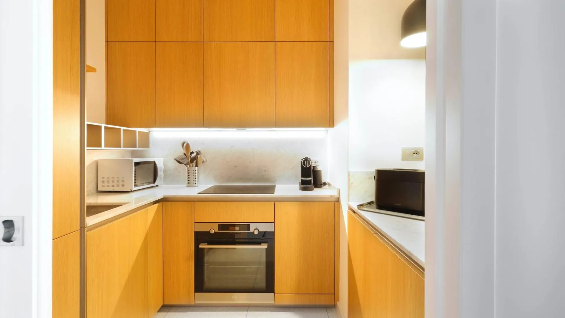 Luxury Apartment Con Terrazza, Palestra, Cowork & Box Privato Milano